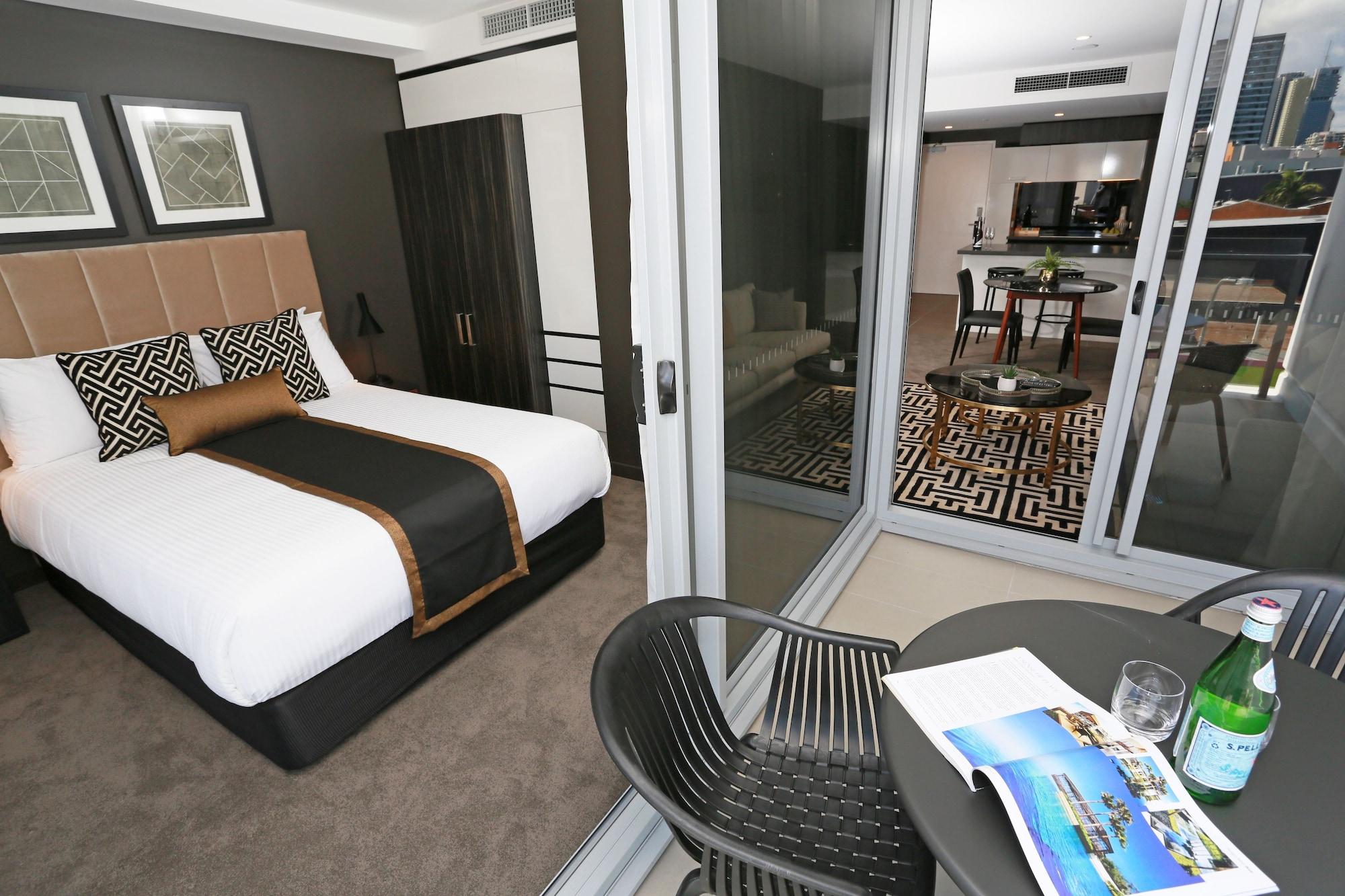 Alex Perry Hotel & Apartments Brisbane Exterior photo